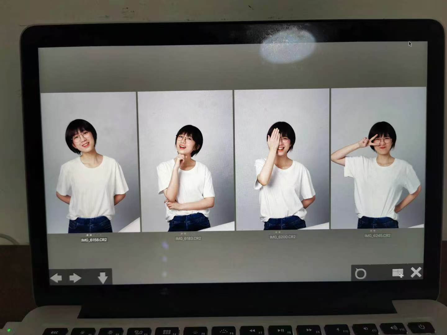 松月人物图